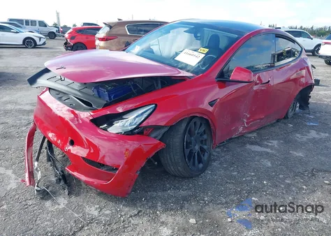 2022 Tesla Model Y Long Range Dual Motor All-Wheel Drive from USA, damaged, VIN 7SAYGDEE1NF385414
